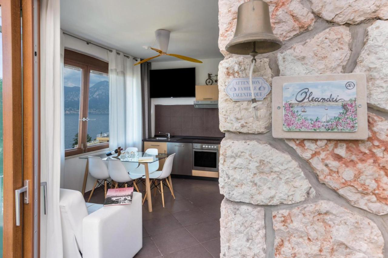 Residence La Mignon Oleandri Torri Del Benaco Exterior foto
